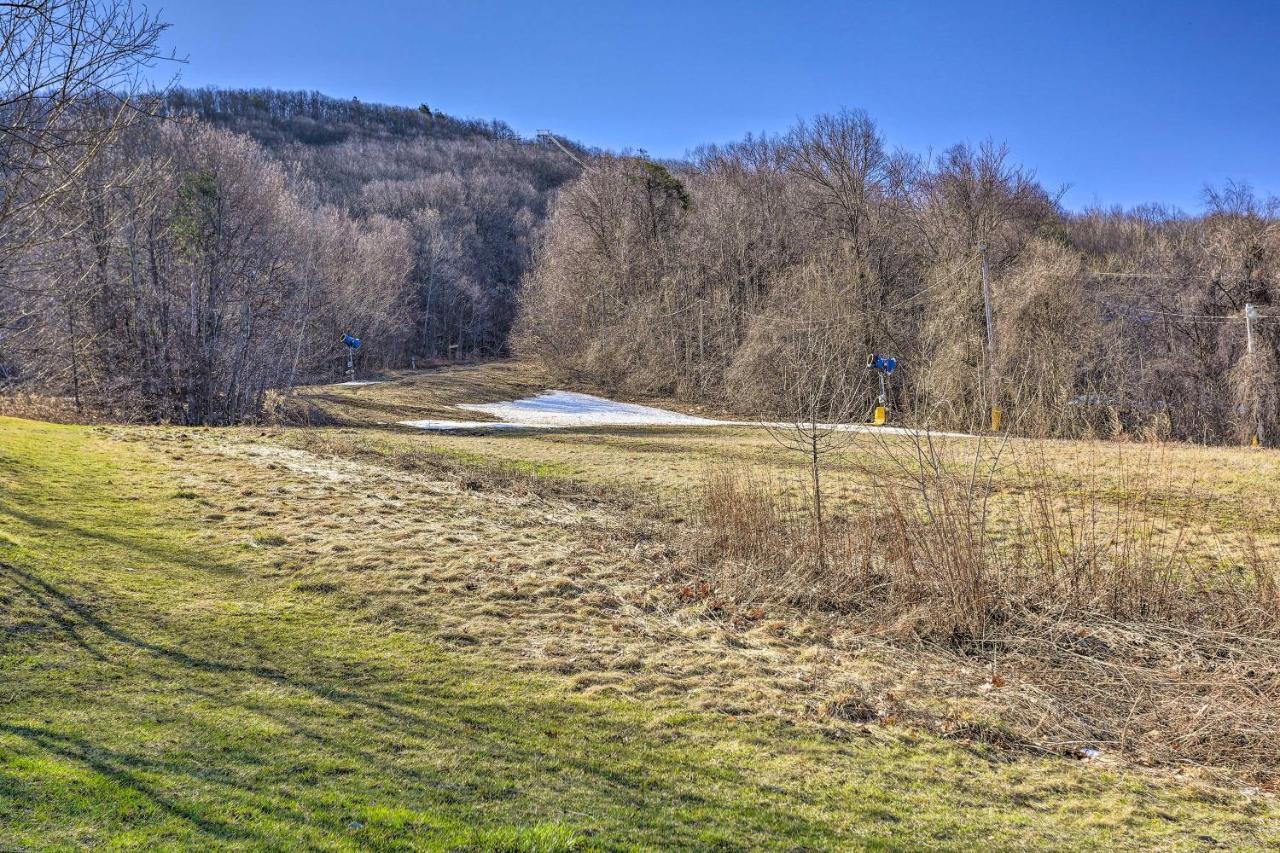 Mountain Creek Condo With Grill Walk To Lifts! Vernon Exterior photo